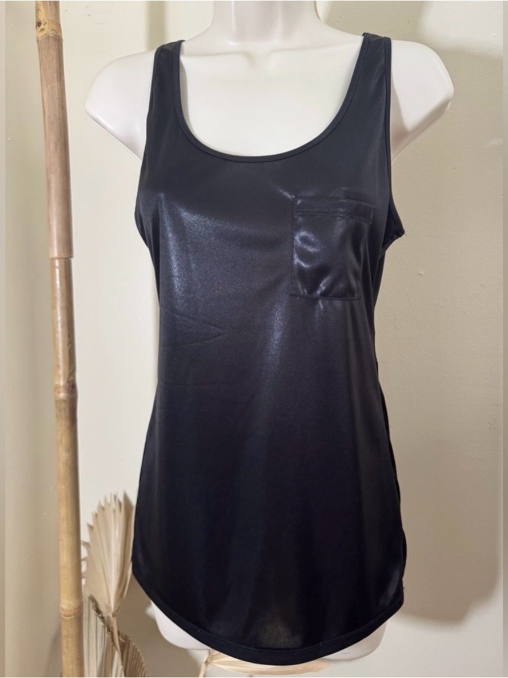 GUESS Black Scoop Neck Tank with Pocket